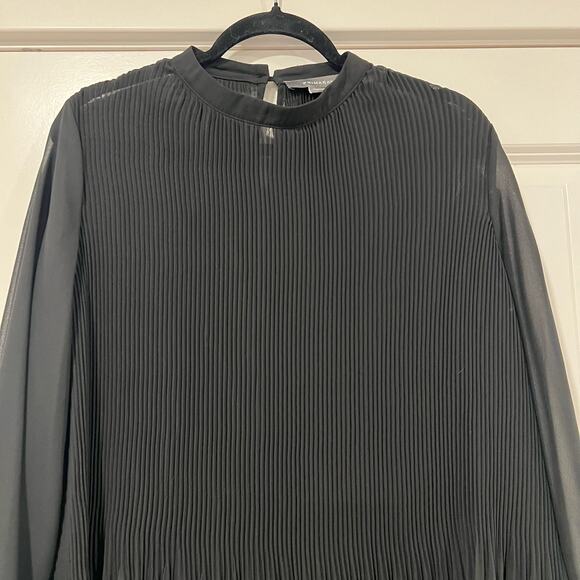 Primark‎ Women's Black Long Sleeve Crewneck Pleated Top Size 14 - Picture 3 of 7